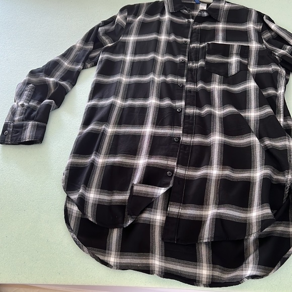Mens Black/White checkered Button down shirt - Picture 2 of 5